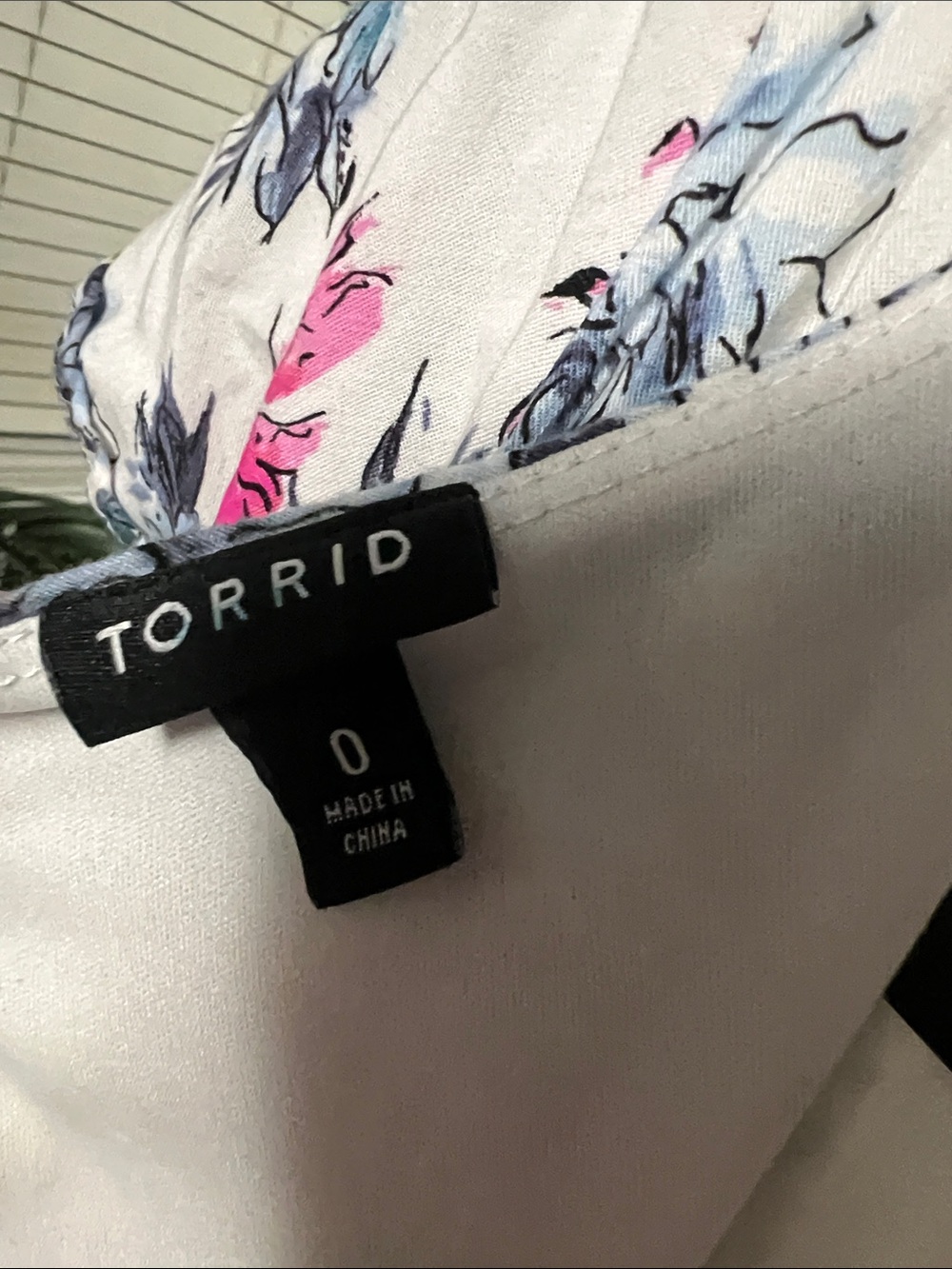 TORRID Floral V-Neck Maxi Dress in White with Pink & Blue Floral Print - Picture 5 of 7